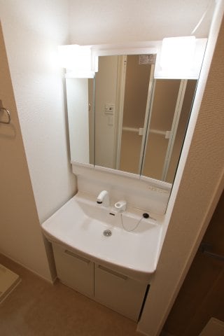 グランモンターニュの物件内観写真