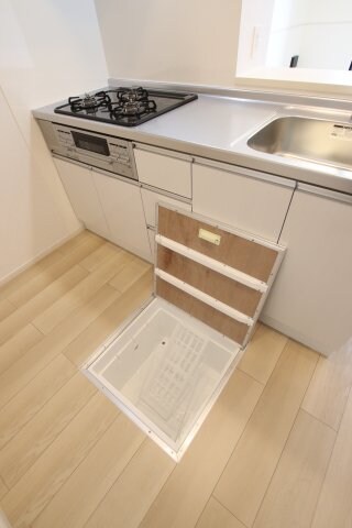 グランモンターニュの物件内観写真