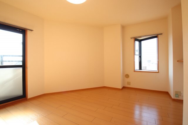 サザンクロス深井中町の物件内観写真