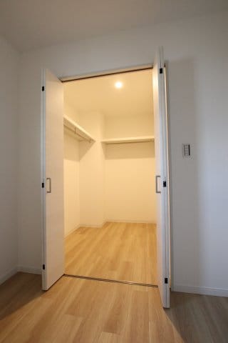 オガールコートナカモズの物件内観写真