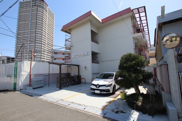 マンション宝寿の物件外観写真