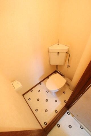 マンション宝寿の物件内観写真