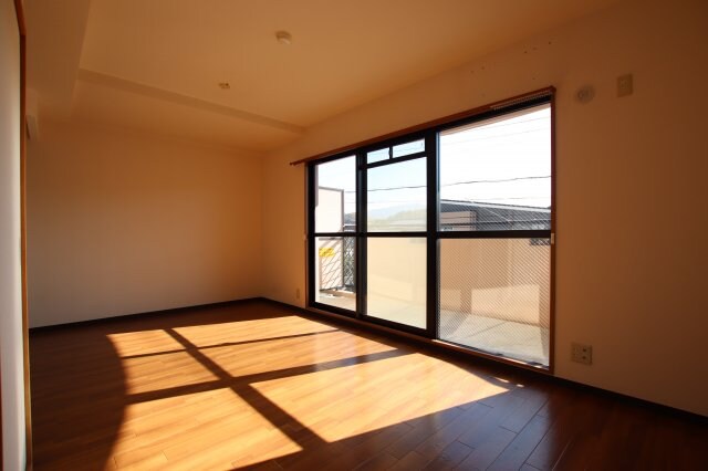 ホワイトロートスの物件内観写真