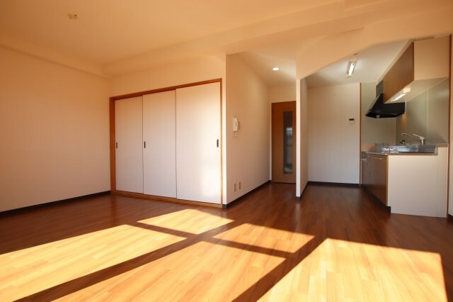 ホワイトロートスの物件内観写真