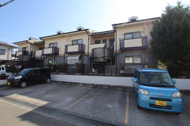 七々色ハイツの物件外観写真