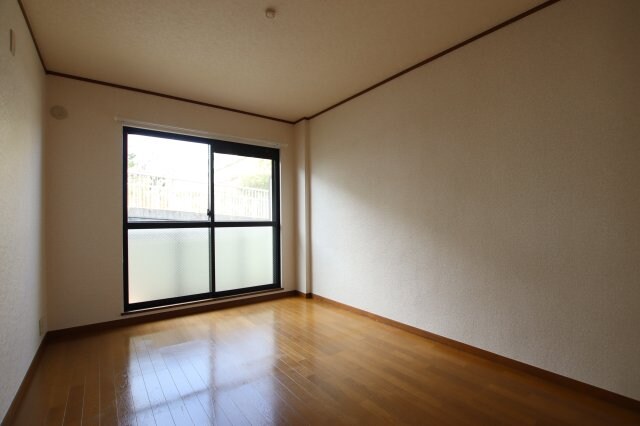 七々色ハイツの物件内観写真