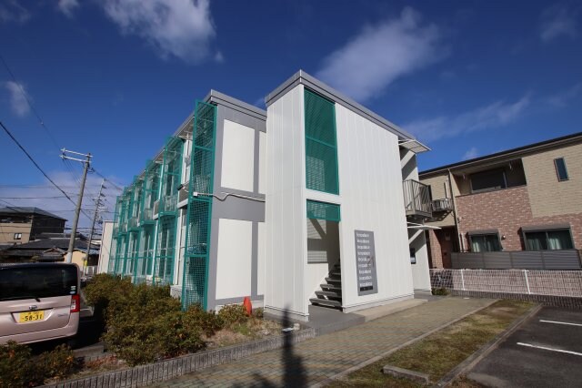 レオパレス狭山の物件外観写真