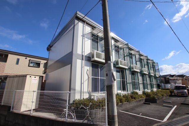 レオパレス狭山の物件外観写真