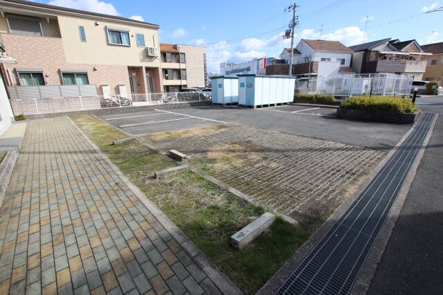 レオパレス狭山の物件外観写真