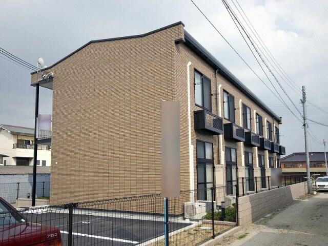 レオパレスリバージュくみの木の物件外観写真