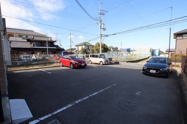 レオパレスリバージュくみの木の物件外観写真