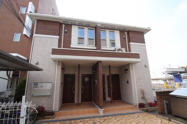 ソレイユアルドーレの物件外観写真