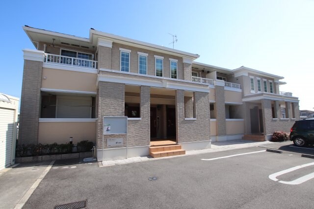 カルムエレガンスの物件外観写真