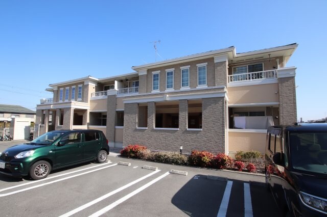 カルムエレガンスの物件外観写真