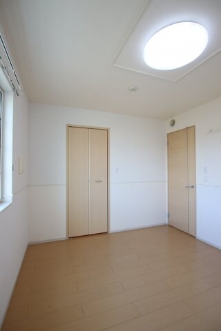 カルムエレガンスの物件内観写真