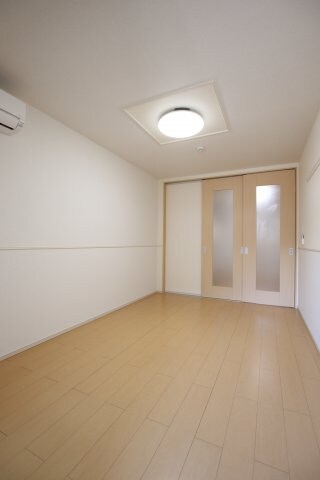 カルムエレガンスの物件内観写真