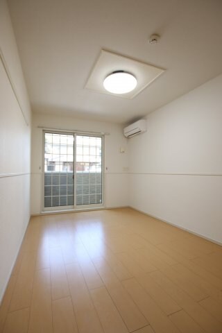 カルムエレガンスの物件内観写真