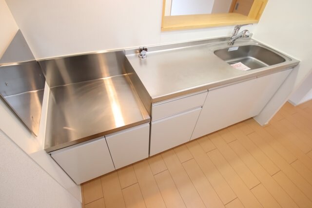 サンリットガーデンの物件内観写真