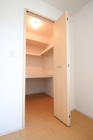 サンリットガーデンの物件内観写真