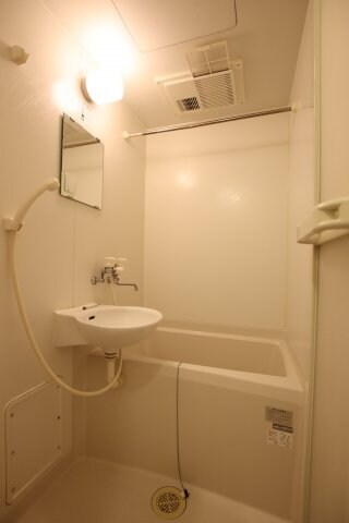 レオパレスフォレストいずみの物件内観写真