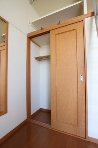 レオパレスフォレストいずみの物件内観写真