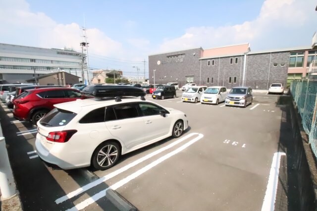 グランドハイツ杉田Ⅱの物件外観写真