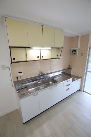 ヴィラナリー千代田10号棟の物件内観写真