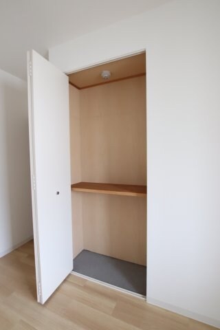 ウエストコート(西之山町)の物件内観写真