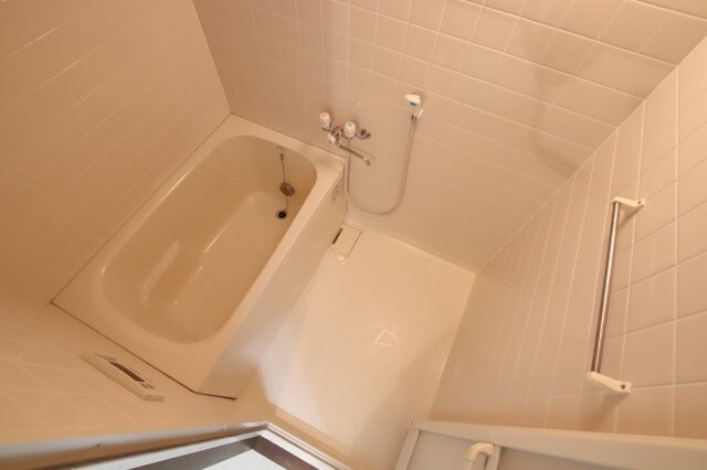 ウエストコート(西之山町)の物件内観写真