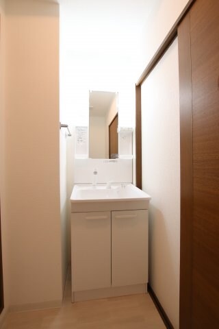 ウエストコート(西之山町)の物件内観写真