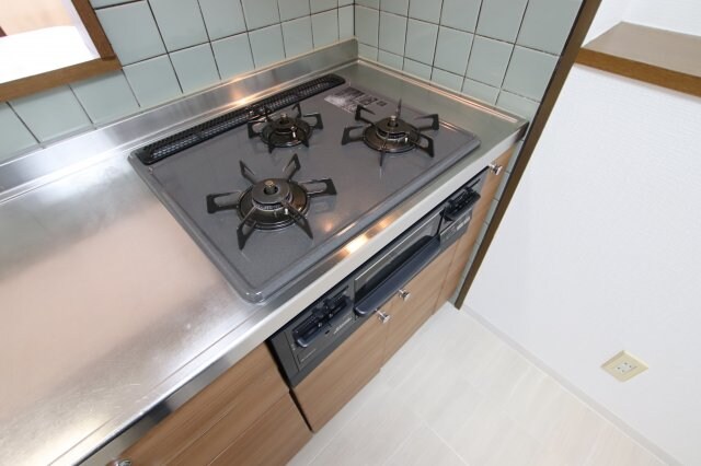 ウエストコート(西之山町)の物件内観写真