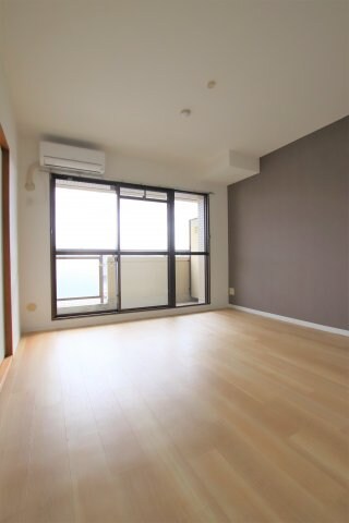 ウエストコート(西之山町)の物件内観写真