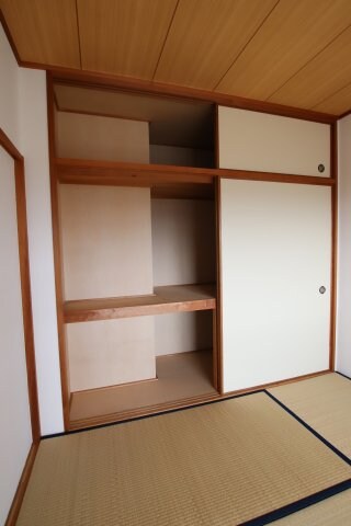 ウエストコート(西之山町)の物件内観写真