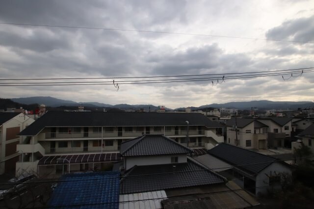 ウエストコート(西之山町)の物件内観写真