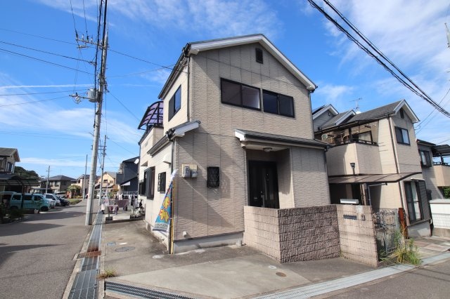 北青葉台戸建の物件外観写真