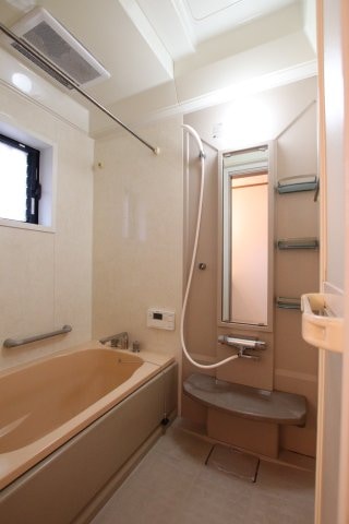 北青葉台戸建の物件内観写真