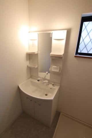 北青葉台戸建の物件内観写真