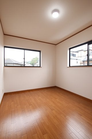 北青葉台戸建の物件内観写真