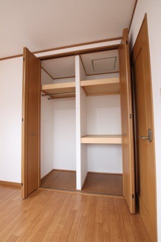 北青葉台戸建の物件内観写真