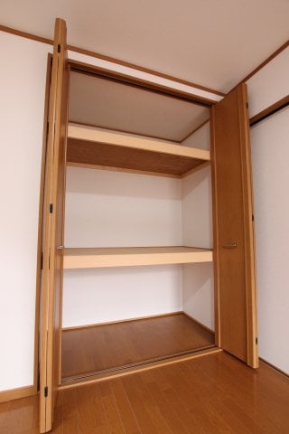 北青葉台戸建の物件内観写真