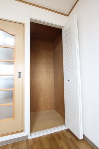 アーバンドゥ金剛の物件内観写真