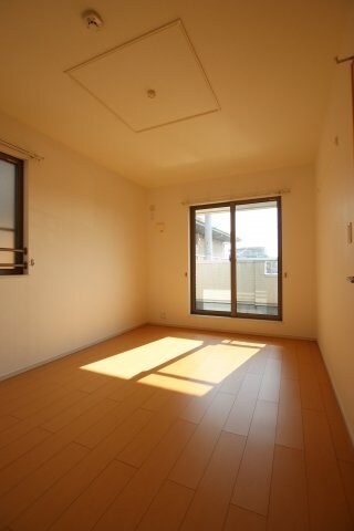 カーサ立部の物件内観写真