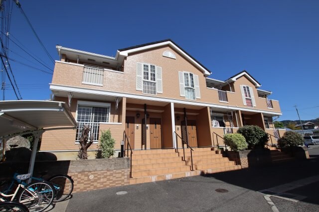 ファシネイション春日Ⅱの物件外観写真