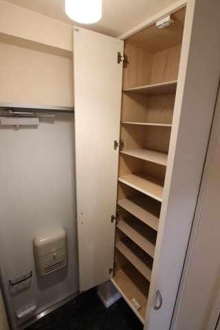 レオネクストCREA東館の物件内観写真