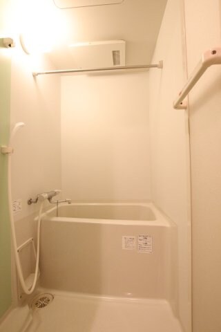 レオネクストCREA東館の物件内観写真