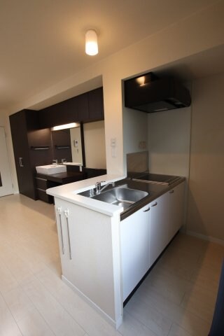 レオネクストCREA東館の物件内観写真