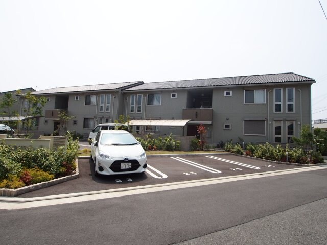 ルシエルメイキラB棟の物件外観写真