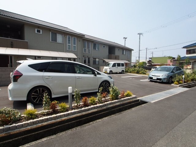 ルシエルメイキラB棟の物件外観写真