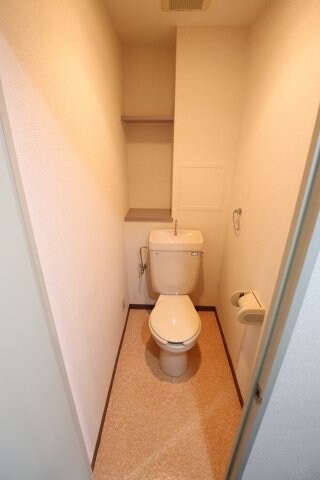 アルシモンテ滝谷の物件内観写真