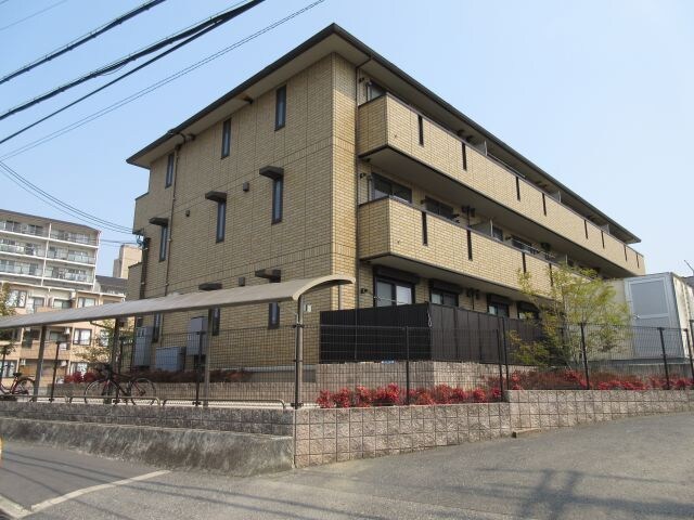 ファミーユ・Ｍの物件外観写真